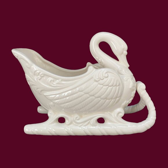 Vintage Ivory Ceramic Swan Sled Bowl: Christmas Decor - Picture 5 of 9